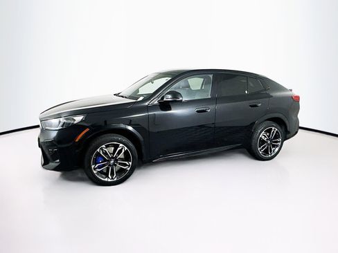 Used 2025 BMW X2 xDrive28i image 4