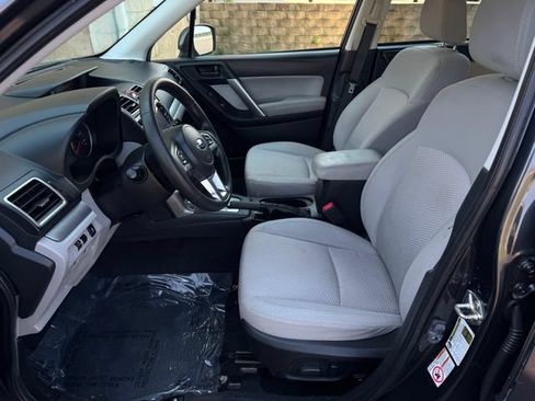 Used 2018 Subaru Forester 2.5i Premium w/ All-Weather Package AWD/4WD image 6