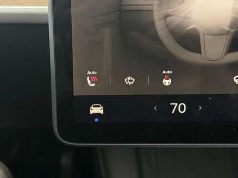 Used 2023 Tesla Model Y Long Range AWD/4WD image 10
