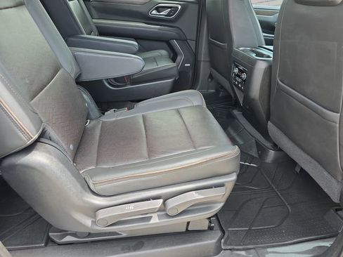 Used 2021 Chevrolet Suburban High Country w/ Premium Package RWD image 12