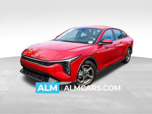 Used 2025 Kia K4 FWD image 1