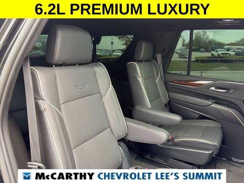 Used 2023 Cadillac Escalade Premium Luxury w/ LPO, Illumination Package AWD/4WD image 41
