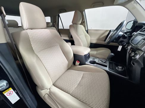 Used 2016 Toyota 4Runner SR5 image 30