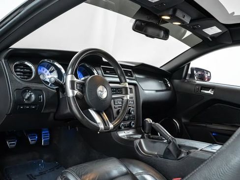 Used 2013 Ford Mustang GT Premium RWD image 17