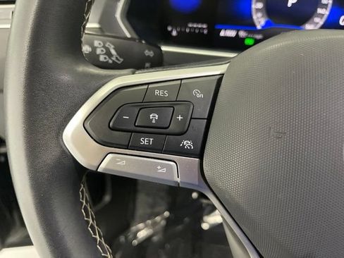 Used 2024 Volkswagen Tiguan SE AWD/4WD image 16