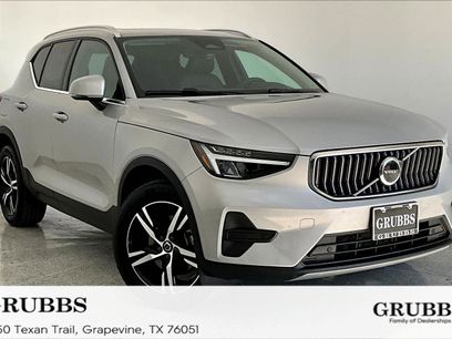 Certified 2025 Volvo XC40 B5 Core