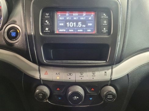 Used 2019 Dodge Journey SE w/ Blacktop Package FWD image 25