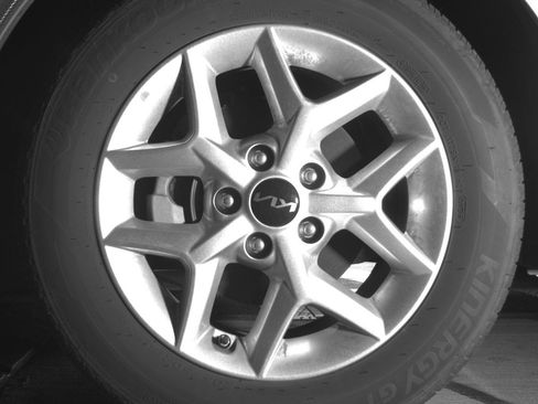 Used 2025 Kia Soul LX w/ LX Technology Package FWD image 12
