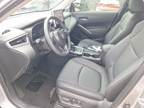 Used 2026 Toyota Corolla Cross XLE w/ Convenience Package AWD/4WD image 15