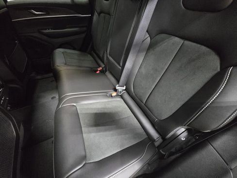 New 2026 Jeep Grand Cherokee Altitude AWD/4WD image 15