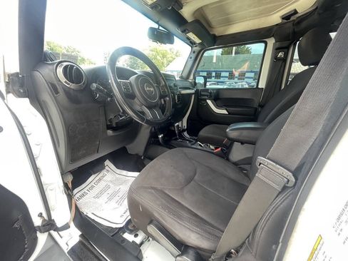 Used 2014 Jeep Wrangler Unlimited Sport w/ Quick Order Package 24S AWD/4WD image 10