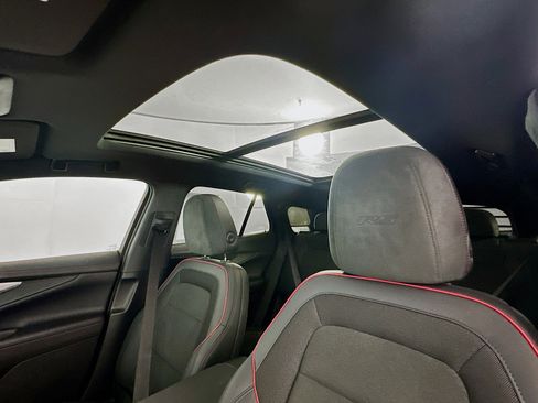 Used 2024 Chevrolet Blazer EV RS RWD image 27