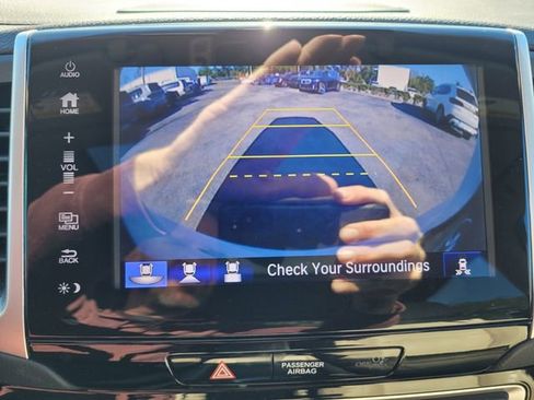 Used 2017 Honda Pilot Elite image 24