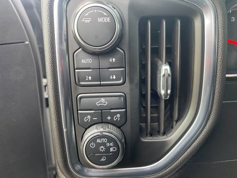 Used 2020 Chevrolet Silverado 1500 LT w/ All-Star Edition image 15