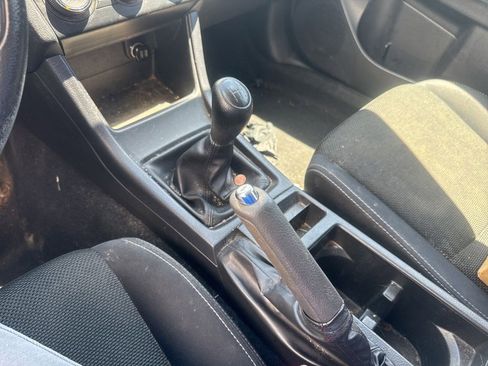 Used 2014 Subaru Crosstrek 2.0i Premium AWD/4WD image 17