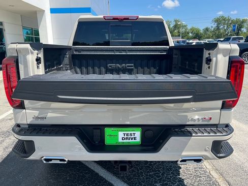 New 2026 GMC Sierra 1500 AT4 w/ AT4 Premium Package AWD/4WD image 9