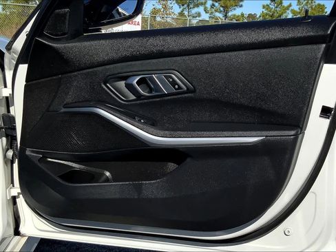 Used 2021 BMW 330i Sedan w/ Driving Assistance Package image 21