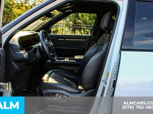 Used 2024 Kia EV9 GT-Line image 16