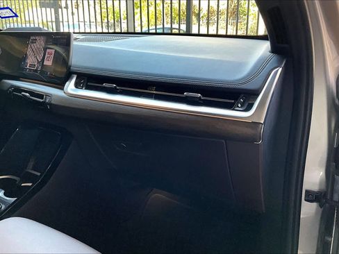 Used 2023 BMW X1 xDrive28i w/ Premium Package image 18