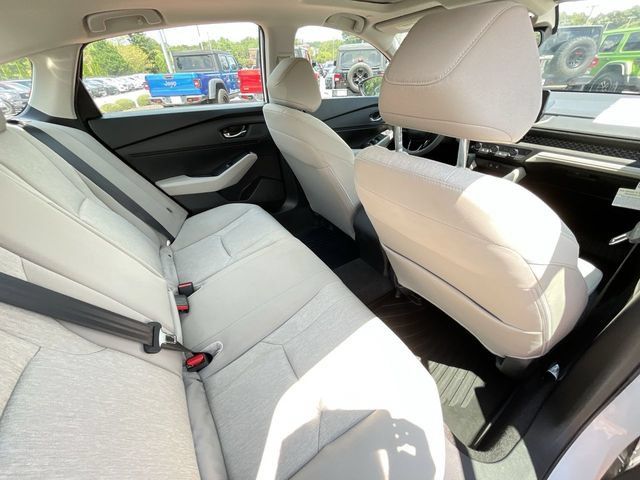 Certified 2024 Honda Accord EX image 32