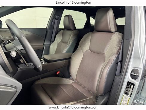 Used 2025 Lexus RX 350 AWD w/ Convenience Package image 15