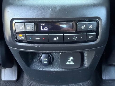 Used 2021 Hyundai Palisade Calligraphy image 18