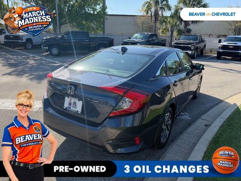 Used 2017 Honda Civic EX image 4