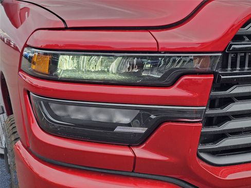 New 2026 RAM 2500 Big Horn AWD/4WD image 4
