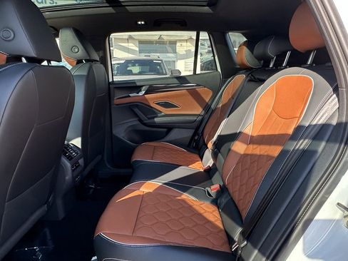 New 2026 Volkswagen Tiguan SEL R-Line image 7