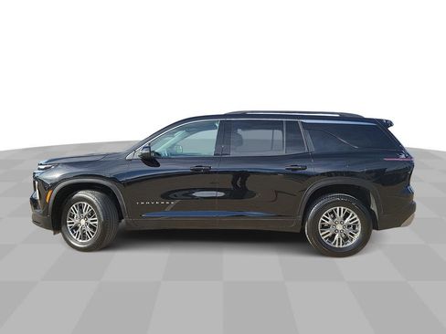 Certified 2025 Chevrolet Traverse LT image 5
