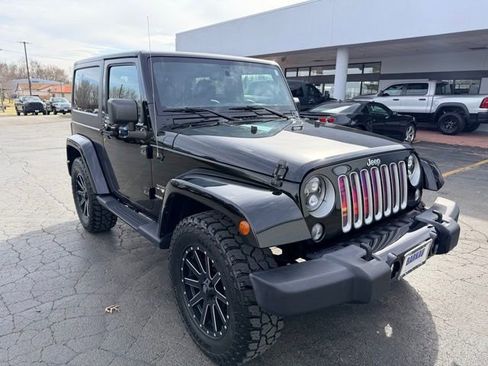 Used 2016 Jeep Wrangler Sahara w/ Trailer Tow Group AWD/4WD image 1