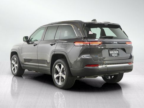 Used 2024 Jeep Grand Cherokee Limited 4xe w/ Luxury Tech Group II AWD/4WD image 3