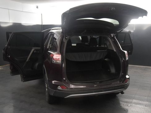 Used 2018 Toyota RAV4 XLE image 39