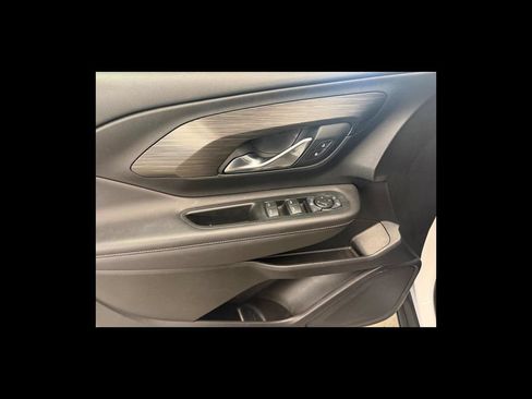 Used 2022 GMC Terrain SLE FWD image 12