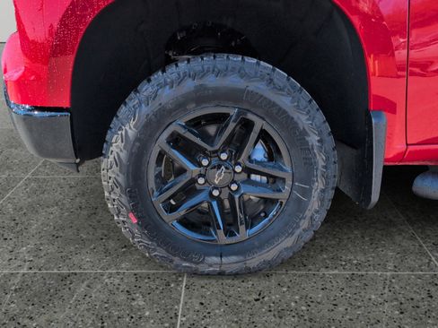 New 2026 Chevrolet Silverado 1500 Custom Trail Boss w/ LPO, Dark Essentials Package AWD/4WD image 14