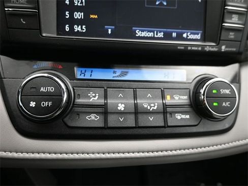 Used 2017 Toyota RAV4 Limited image 9
