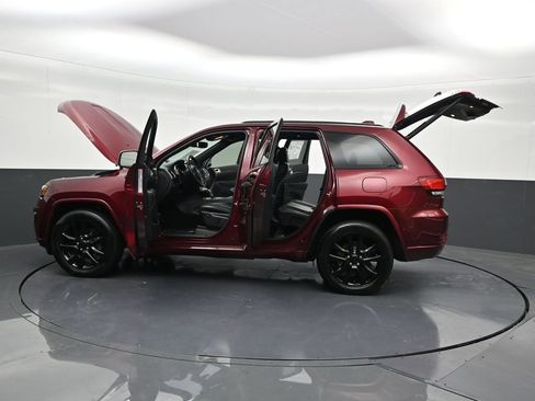 Used 2020 Jeep Grand Cherokee Altitude image 33