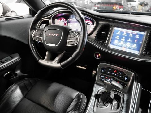 Used 2019 Dodge Challenger SRT Hellcat Redeye image 11