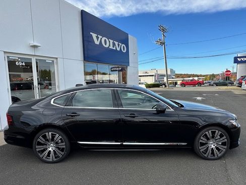 New 2025 Volvo S90 B6 Ultra w/ Lounge Package image 3
