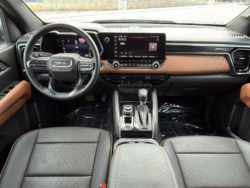 Used 2023 GMC Canyon AT4 w/ AT4 Premium Package image 27