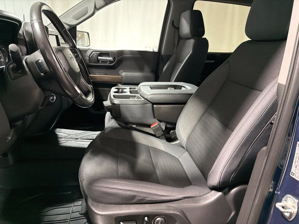 Used 2019 Chevrolet Silverado 1500 RST AWD/4WD image 5