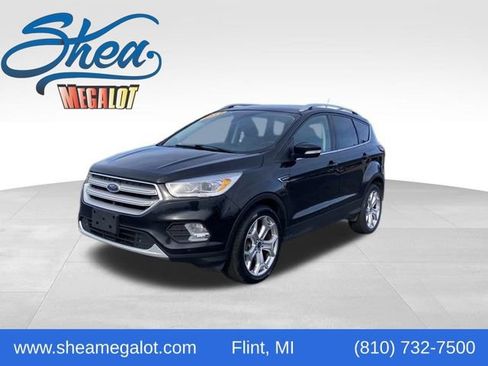 Used 2019 Ford Escape Titanium image 1