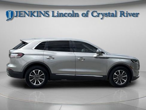 Certified 2023 Lincoln Nautilus Reserve FWD image 9