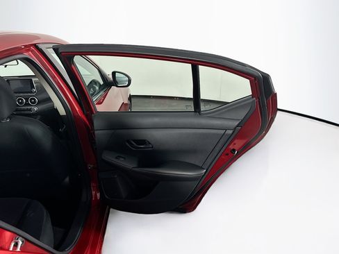 Used 2025 Nissan Sentra SV FWD image 27