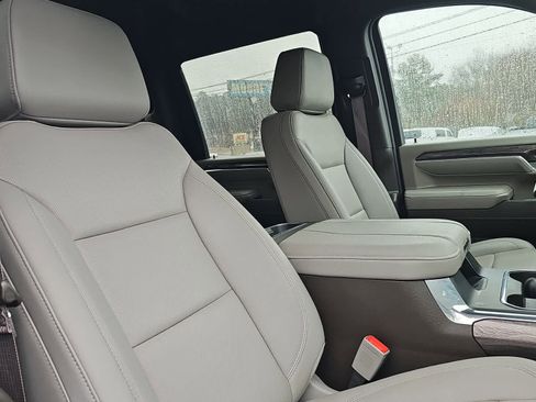 Used 2024 Chevrolet Silverado 2500 LTZ w/ LTZ Plus Package image 20