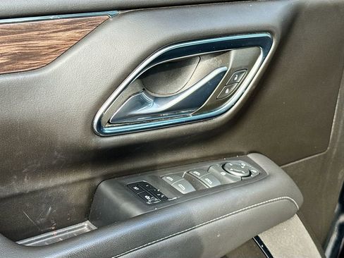 Used 2023 Chevrolet Tahoe LT image 17