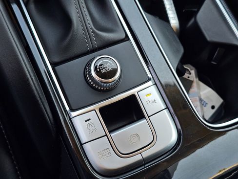 Used 2025 Kia Telluride S image 40