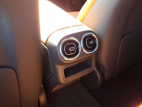 New 2026 Mercedes-Benz GLC 300 image 19