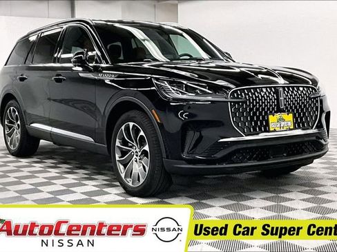 Used 2025 Lincoln Aviator Reserve w/ Illumination Package AWD/4WD image 1