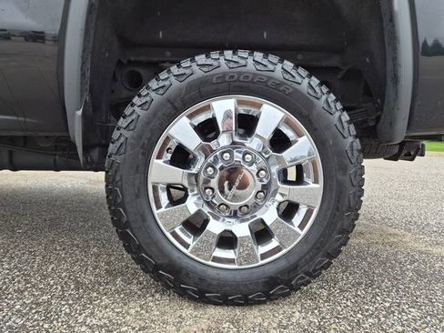 Used 2019 GMC Sierra 2500 Denali w/ Duramax Plus Package AWD/4WD image 8